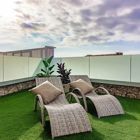 Deluxe 2 Bedrooms With Chillout Terrace