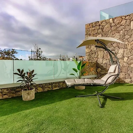 Deluxe 2 Bedrooms With Chillout Terrace