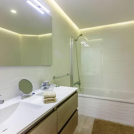 Deluxe 2 Bedrooms With Chillout Terrace * 플라야 파라이소